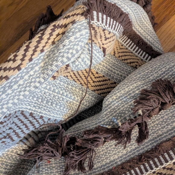 Pouf/ Ottoman Brown And Cream With Fringe - Picture 4 of 5